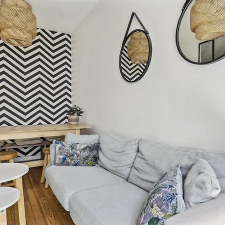 Cozy 2-bedroom Near Montmartre Daire Paris