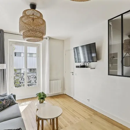 Cozy 2-bedroom Near Montmartre *